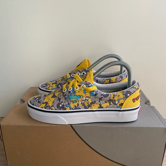 Vans x Simpsons Itchy and Scratchy Old Skool Sneakers
NWT- M 4.5 - W 6 - Picture 8 of 15